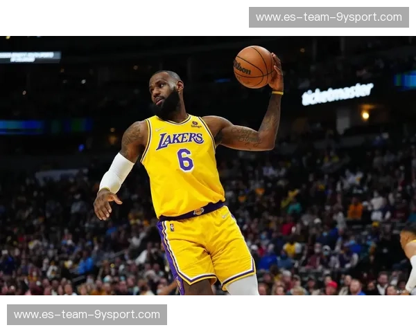 紫金荣耀与铁血硬骨:重温湖人vs热火G2巅峰对决,不只是录像更是情怀 紫金荣耀与铁血硬骨:重温湖人vs热火G2巅峰对决,不只是录像更是情怀